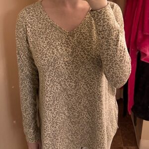 Women’s Cheetah Print Sweater